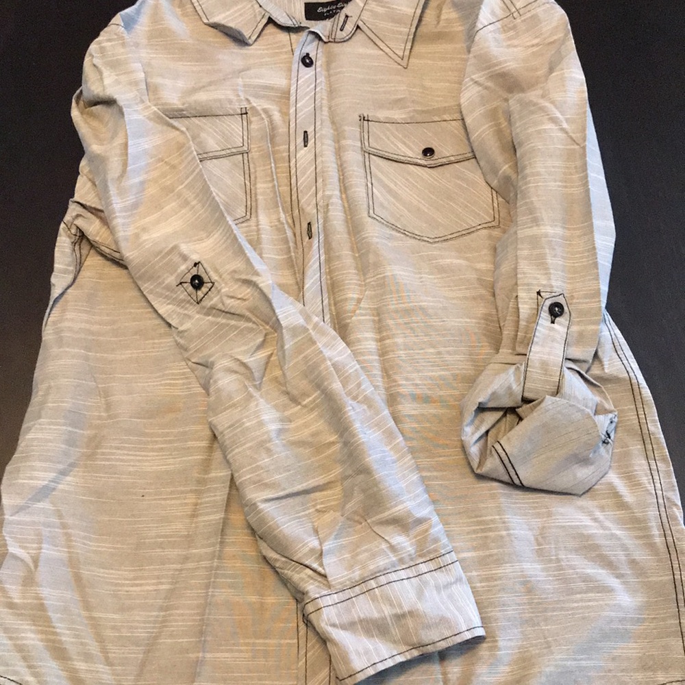 Mens button up - Picture 3 of 3